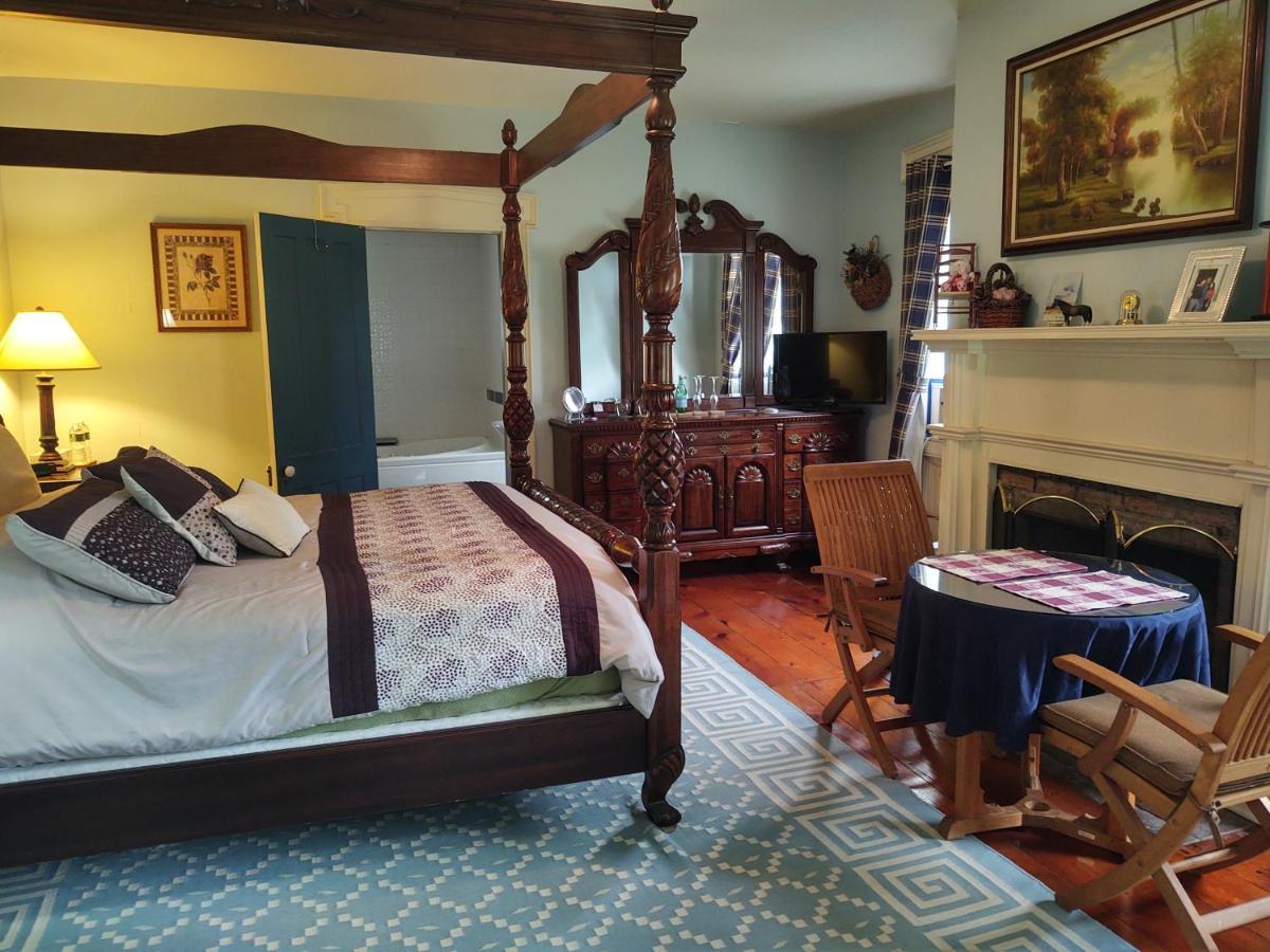 1805 House Bed & Breakfast Hollowville 外观 照片